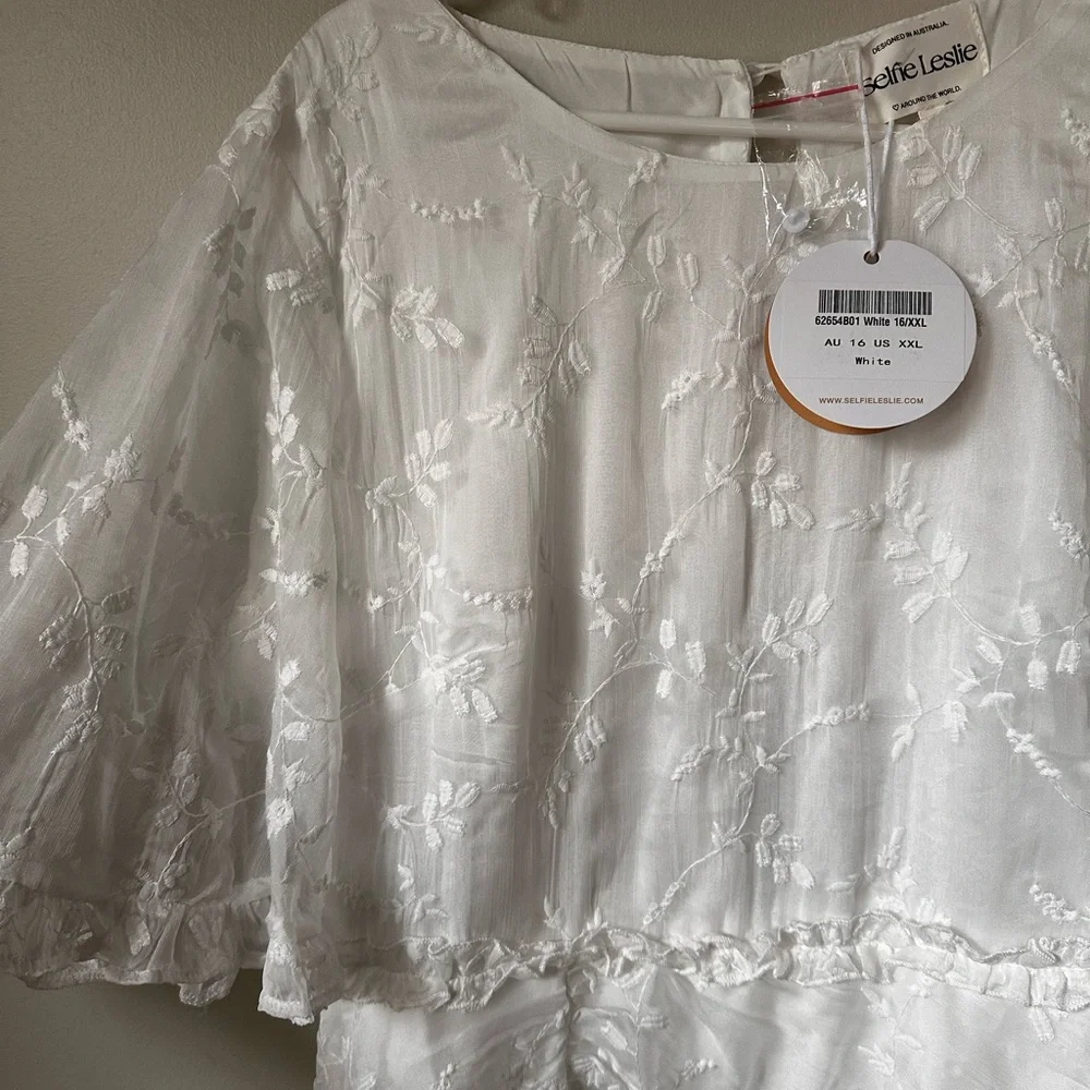 Selfie Leslie Ivory Embroidered Dress - Picture 4 of 8